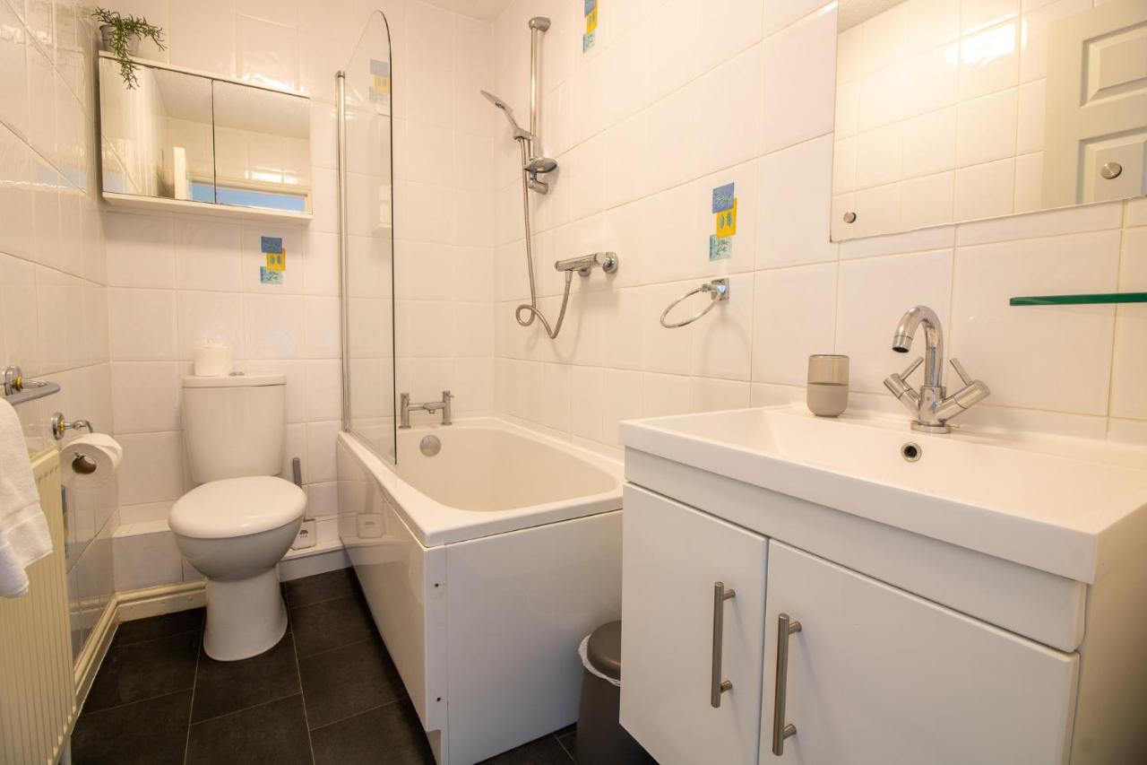 טורקוואי Laurels- 3-Beds, Parking, Short Walk To Beach מראה חיצוני תמונה